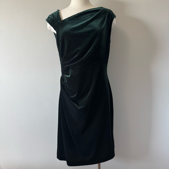 Ralph Lauren Dresses & Skirts - Ralph Lauren Emerald Green Velvet One-Shoulder Dress Size 12